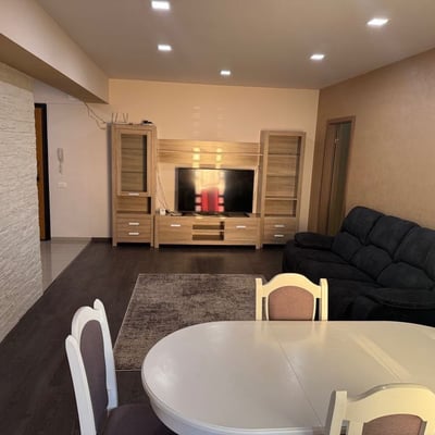 Rent of a comfortable furnished 3-room apartment, 91 m², Constanța, Romania